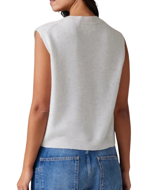 Nikko Chunky V Neck Tank in Pebble by Colorush