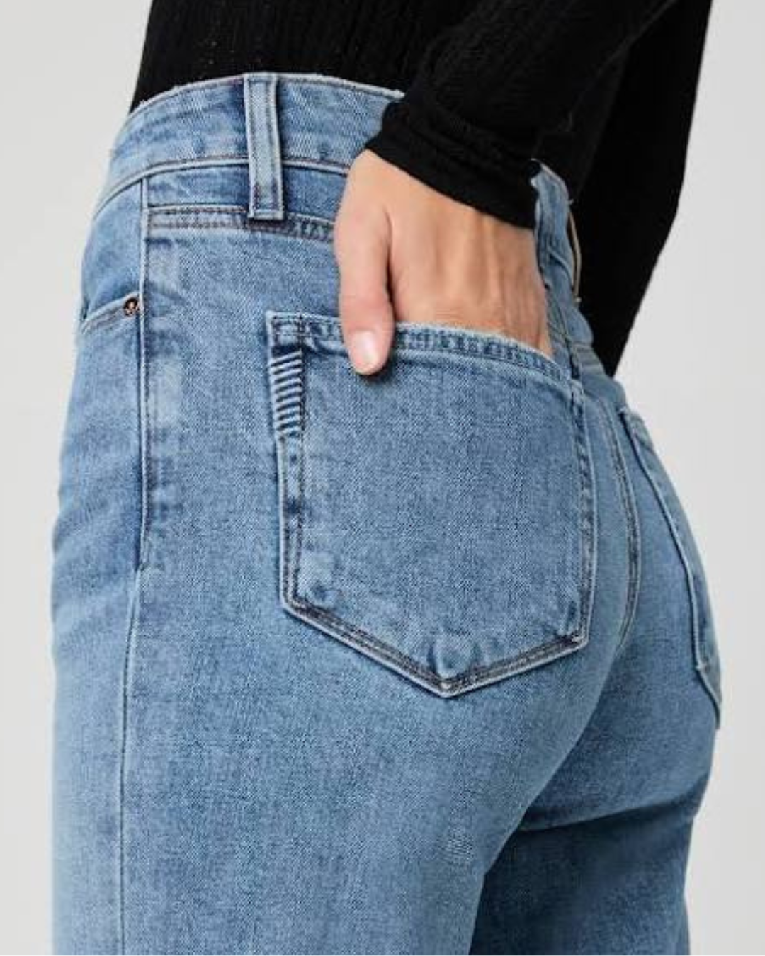 Stevie 31" Straight Jean in Heroes by Paige