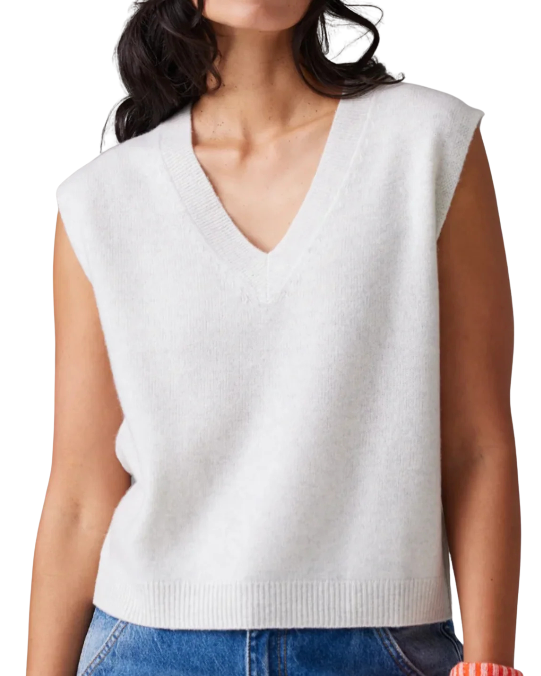 Nikko Chunky V Neck Tank in Pebble by Colorush