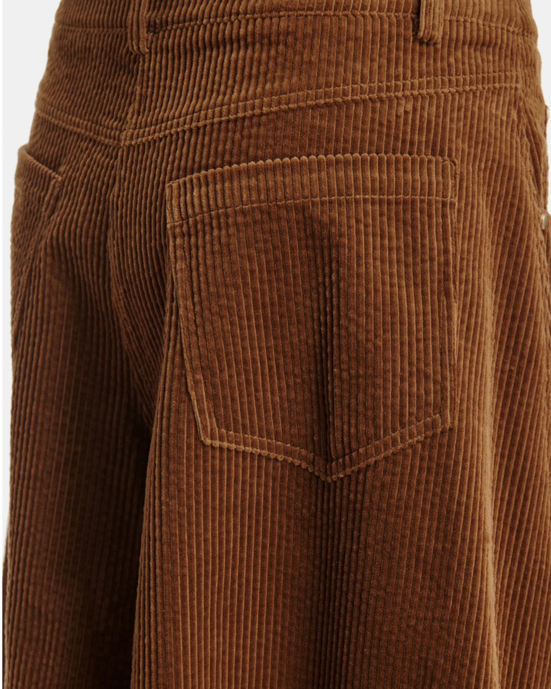 Kigi Corduroy Bermuda Shorts in Brown Sugar by Essentiel Antwerp