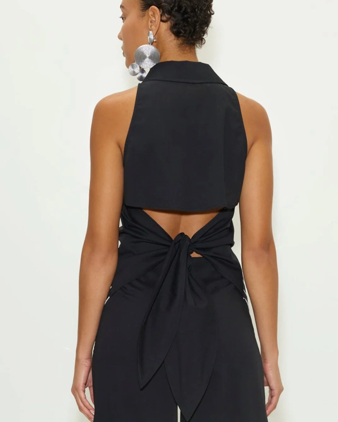 Wavy Sleeveless Loch Button Up Shirt in Black by Simon Miller