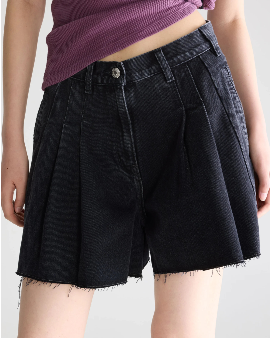 Presley Shorts in Used Black by Bellerose