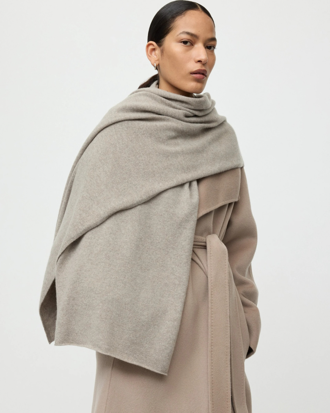 Knitted Scarf in Greige by Soft Goat