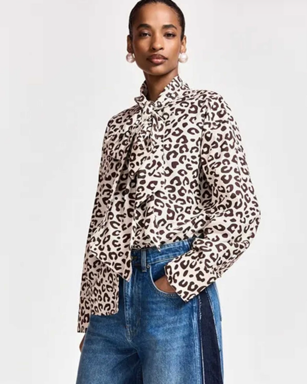 Khaleesi Pussy Bow Tie Shirt in Bear Me by Essentiel Antwerp