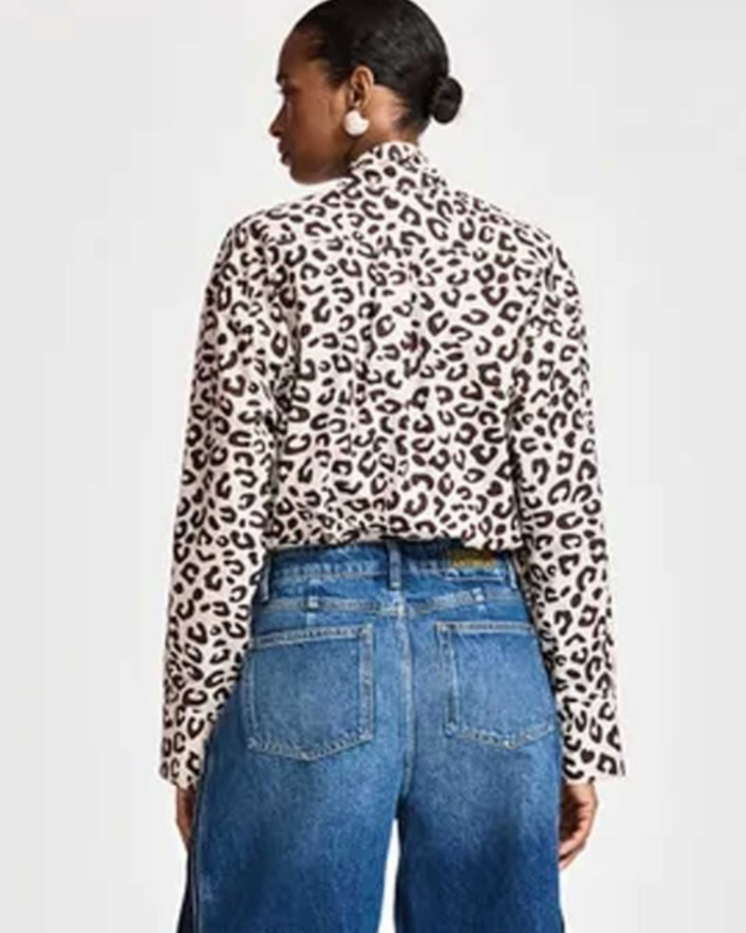 Khaleesi Pussy Bow Tie Shirt in Bear Me by Essentiel Antwerp