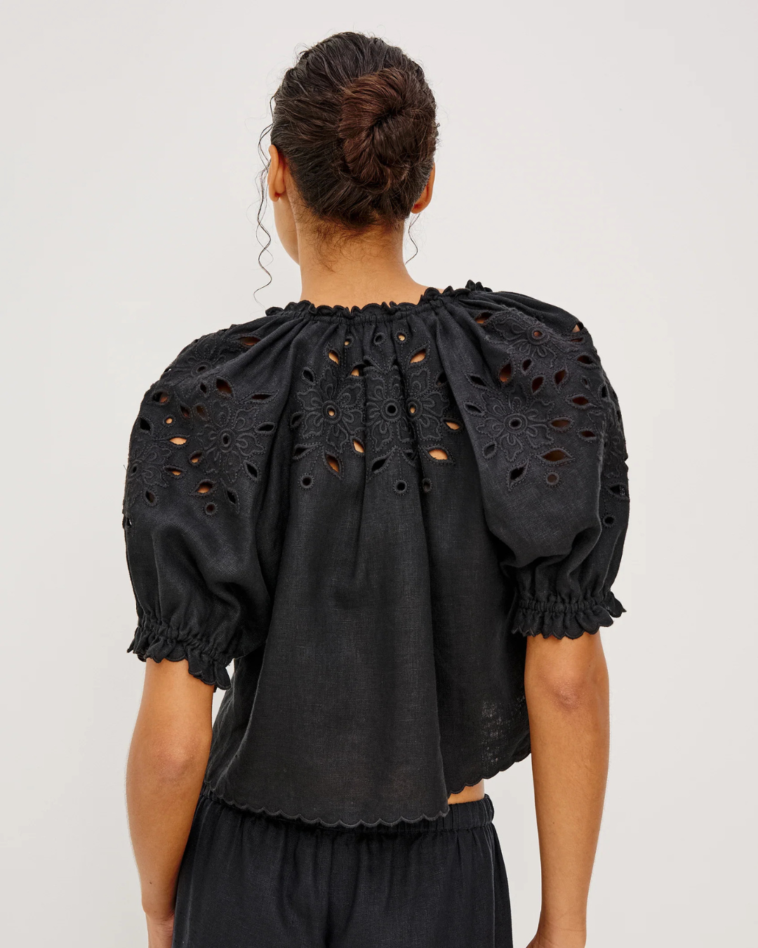 Lizbeth Blouse in Black by Rails – TheCleverDresser