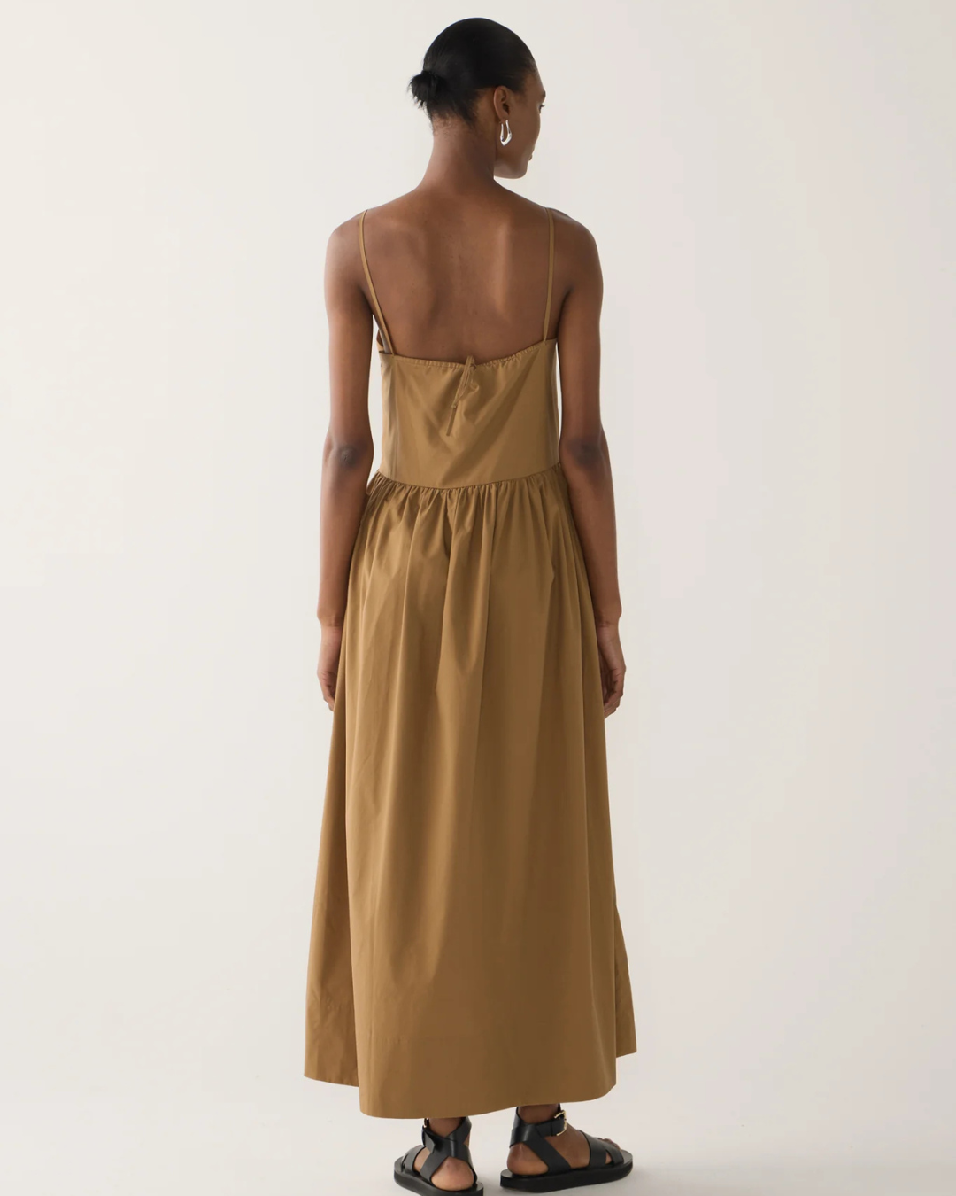 Amanda Dress in Cocoa Cotton Tencel by Foemina