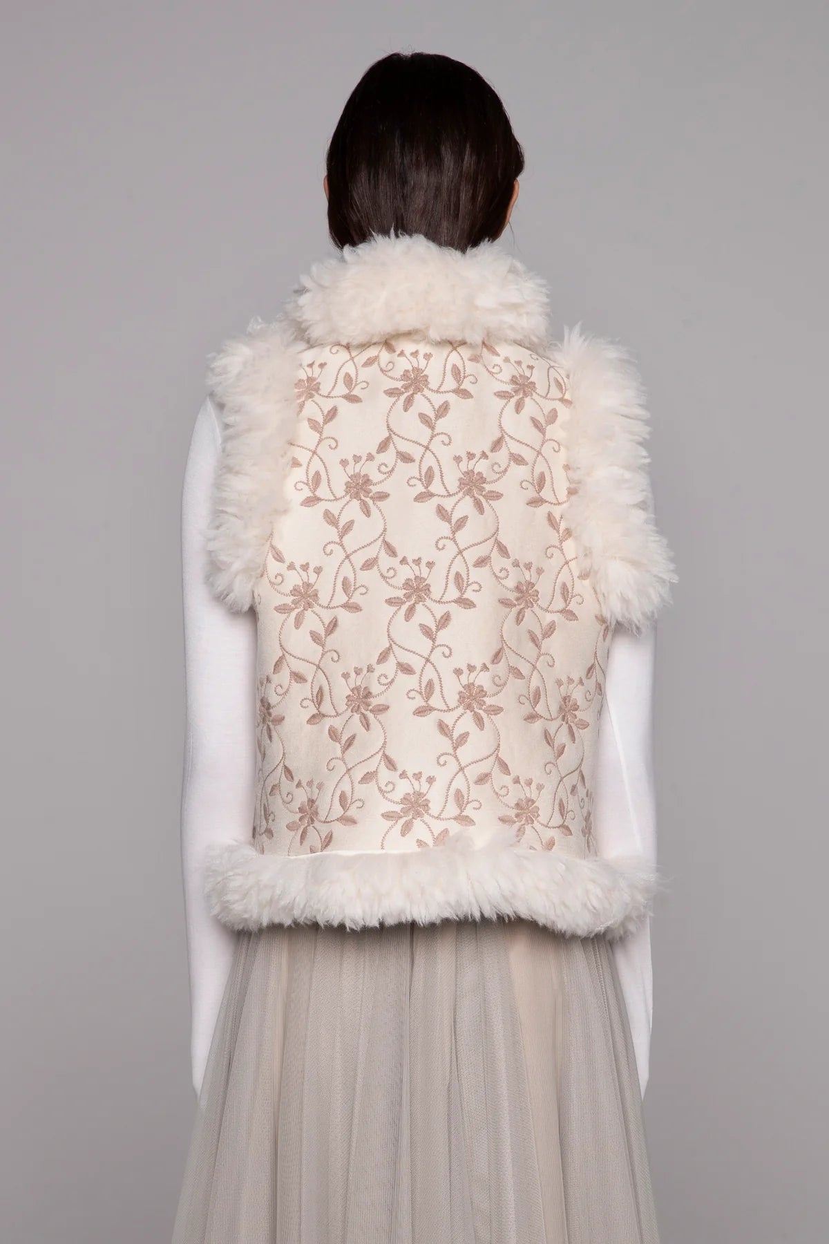 Estela Gilet by Lavi